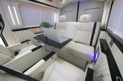 奔驰斯宾特 工厂直营改装设计，商务秘书服务，报价全解析